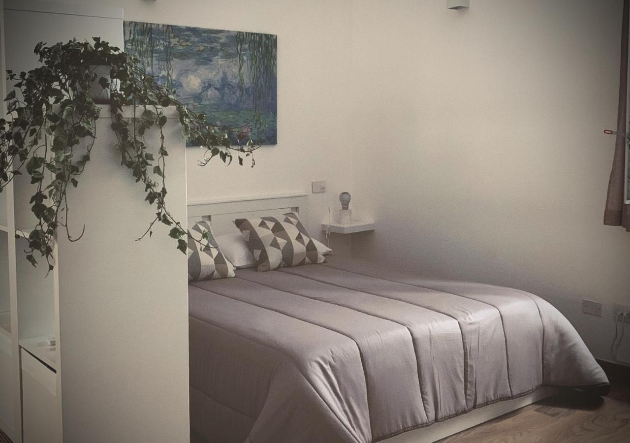 Satyria Apartments Taranto Dış mekan fotoğraf